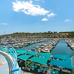 Marina View - Dream Lodging
